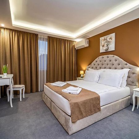 Hotel Rivera Dobrich Ngoại thất bức ảnh